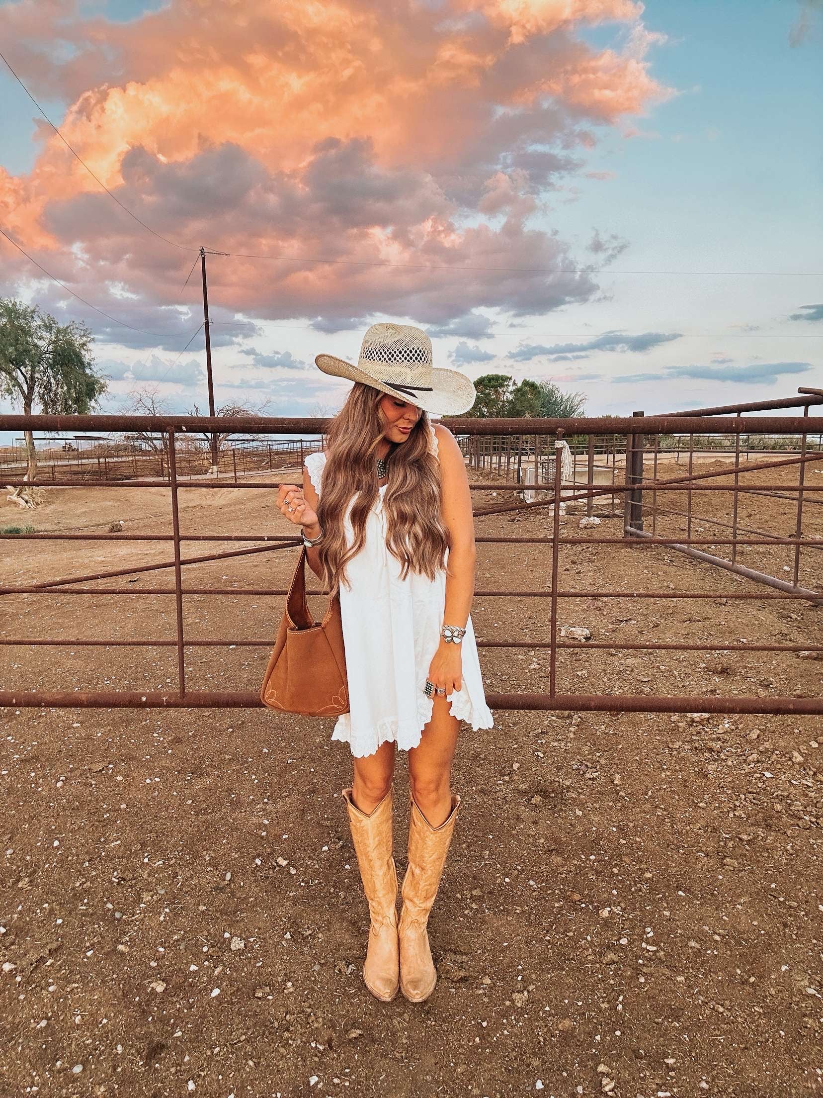 The Maddog Leather Hobo Purse - Camel