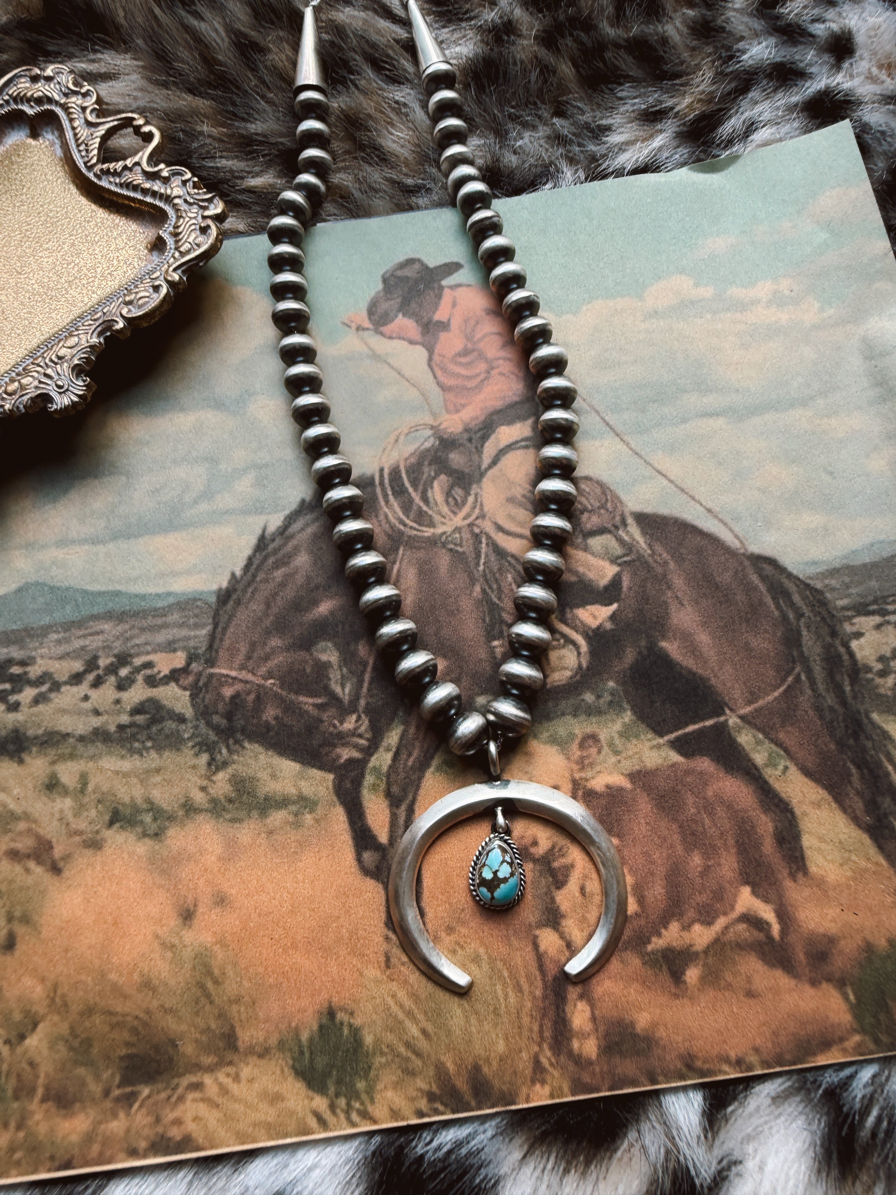 The Janey Naja Necklace