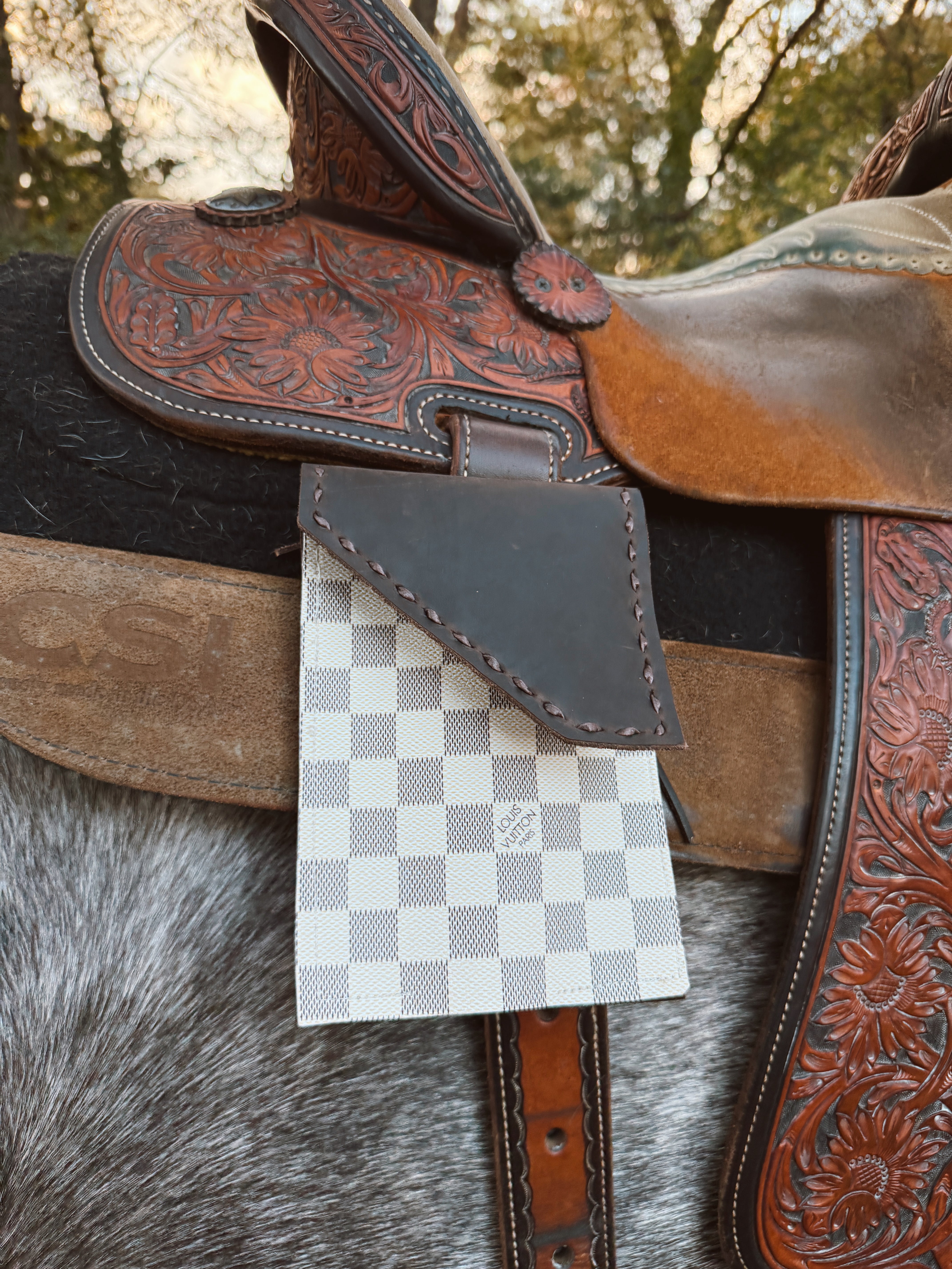 The Luxe Saddle Phone Holder