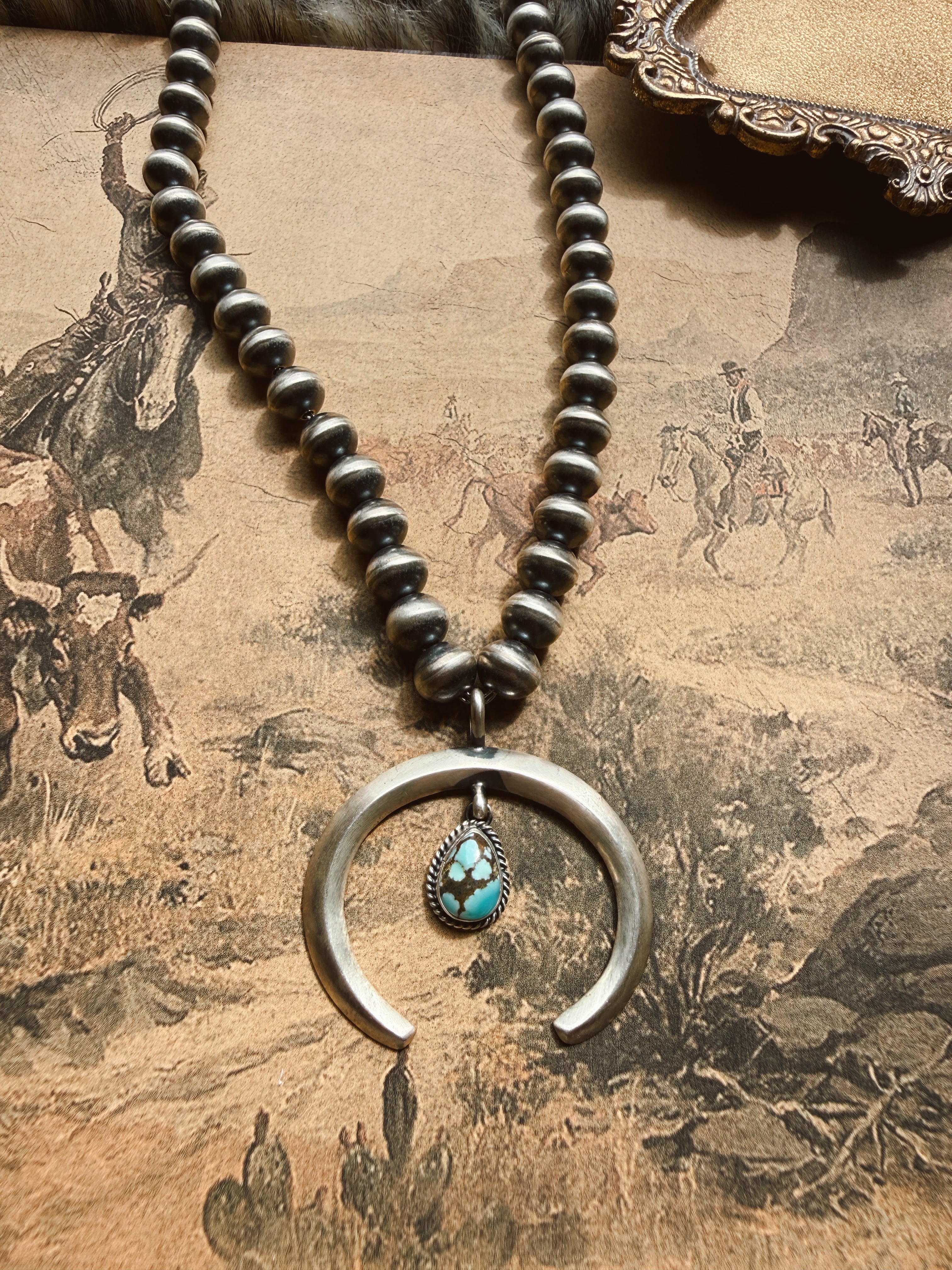 The Janey Naja Necklace