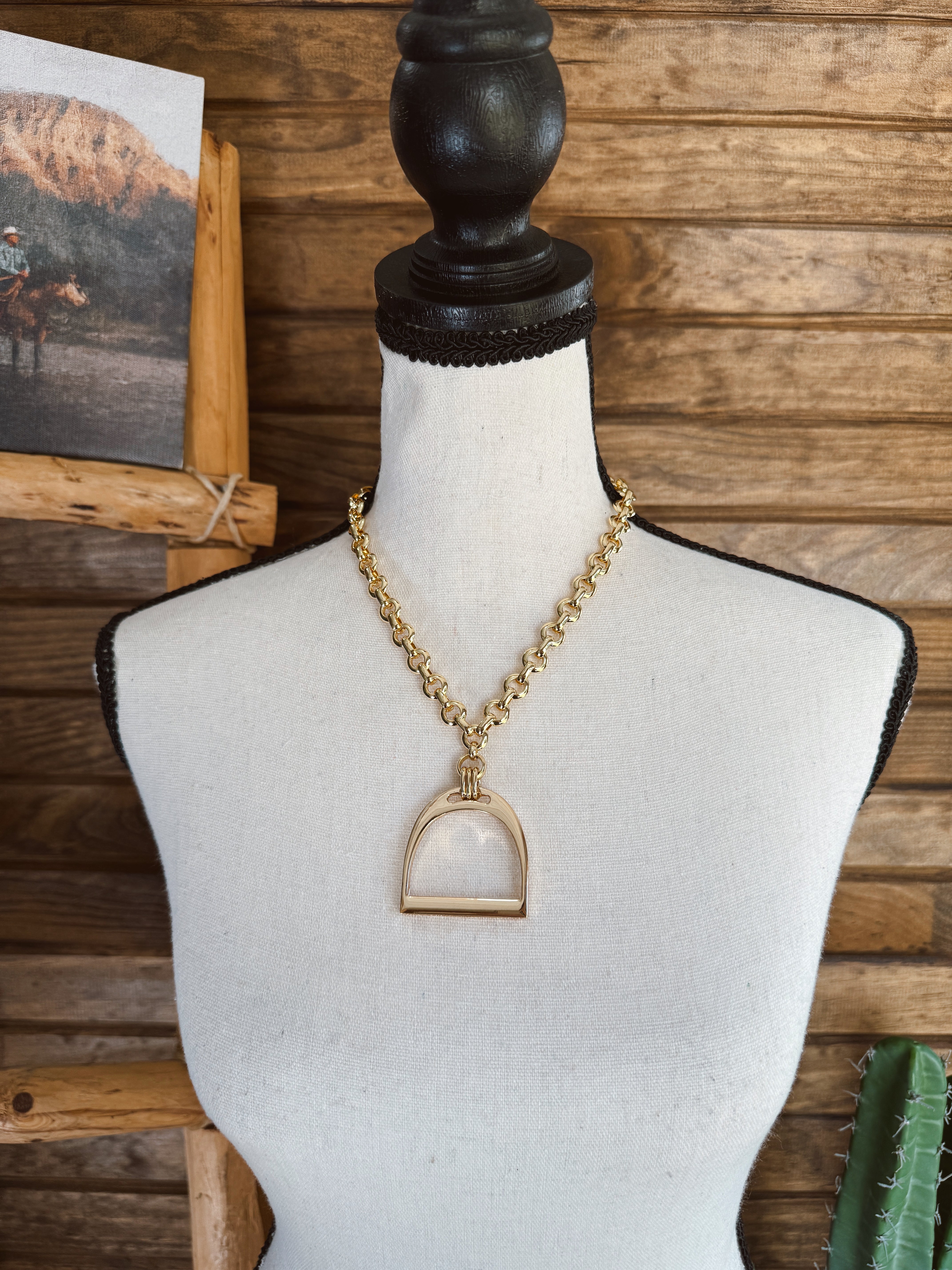 The Stirrup Necklace - Gold