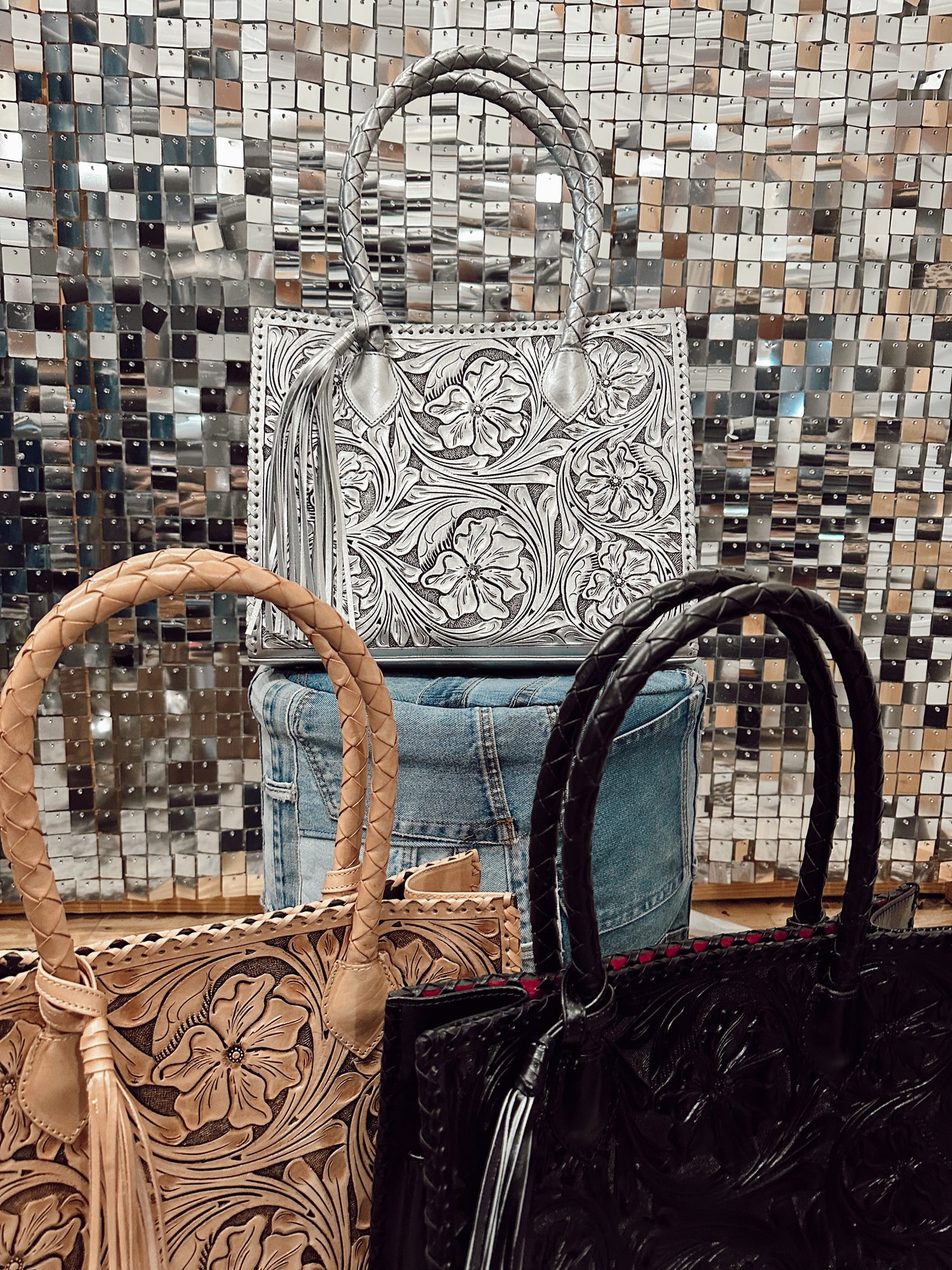 The Que Chula Marcos Purse {3 Colors}