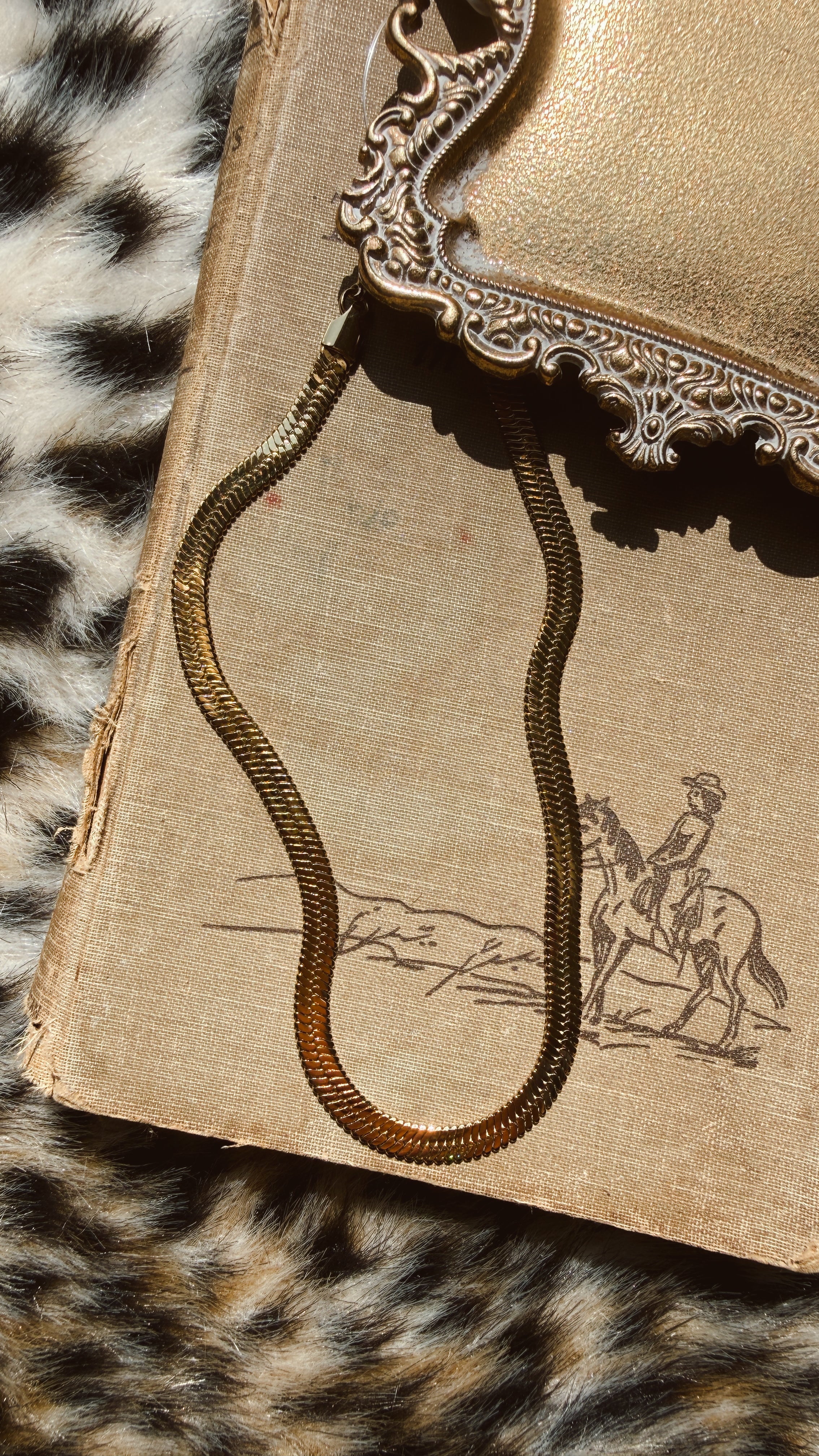 The Herringbone Necklace