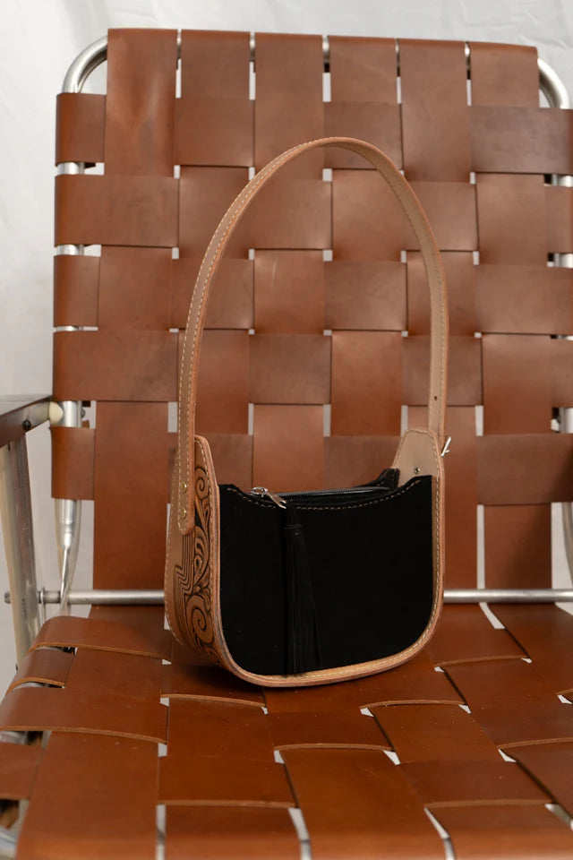 The Maddog Leather Rio Purse - black