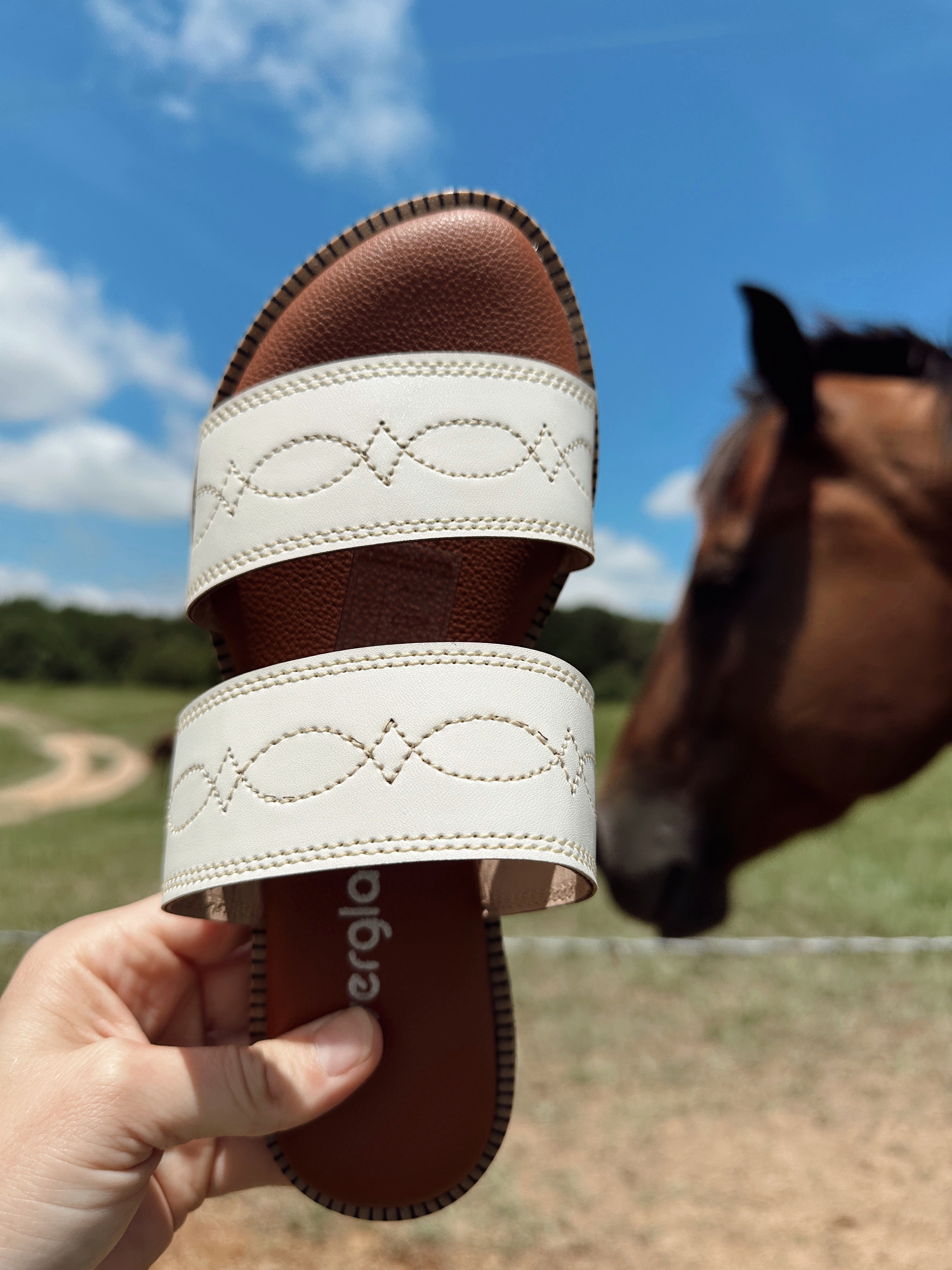 The Boot Stitch Sandals - Cream
