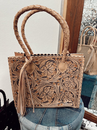 The Que Chula Marcos Purse {3 Colors}