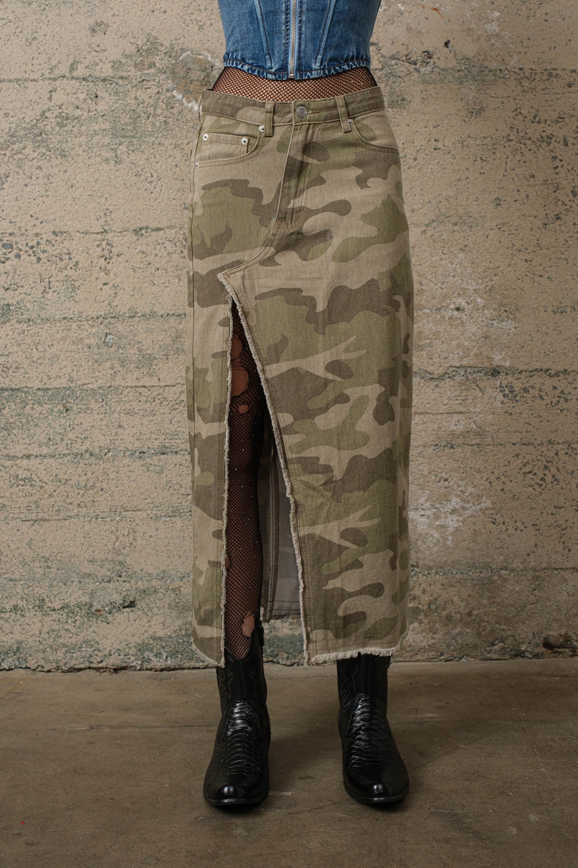 Camouflage skirt midi hotsell